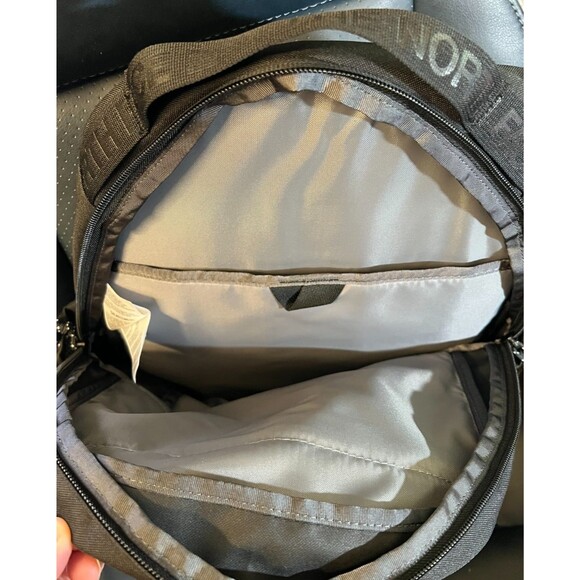 NWT! THE NORTH FACE Bozer Backpack Hiking School Green Black Spellout Ski Sports - Picture 13 of 16